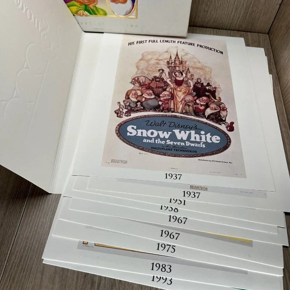 Walt Disney's Snow White & The Seven Dwarfs Masterpiece Deluxe CAV LaserDisc Ed. - Picture 8 of 11